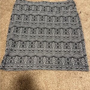 Kavu Black and Gray Patterned Pencil Skirt